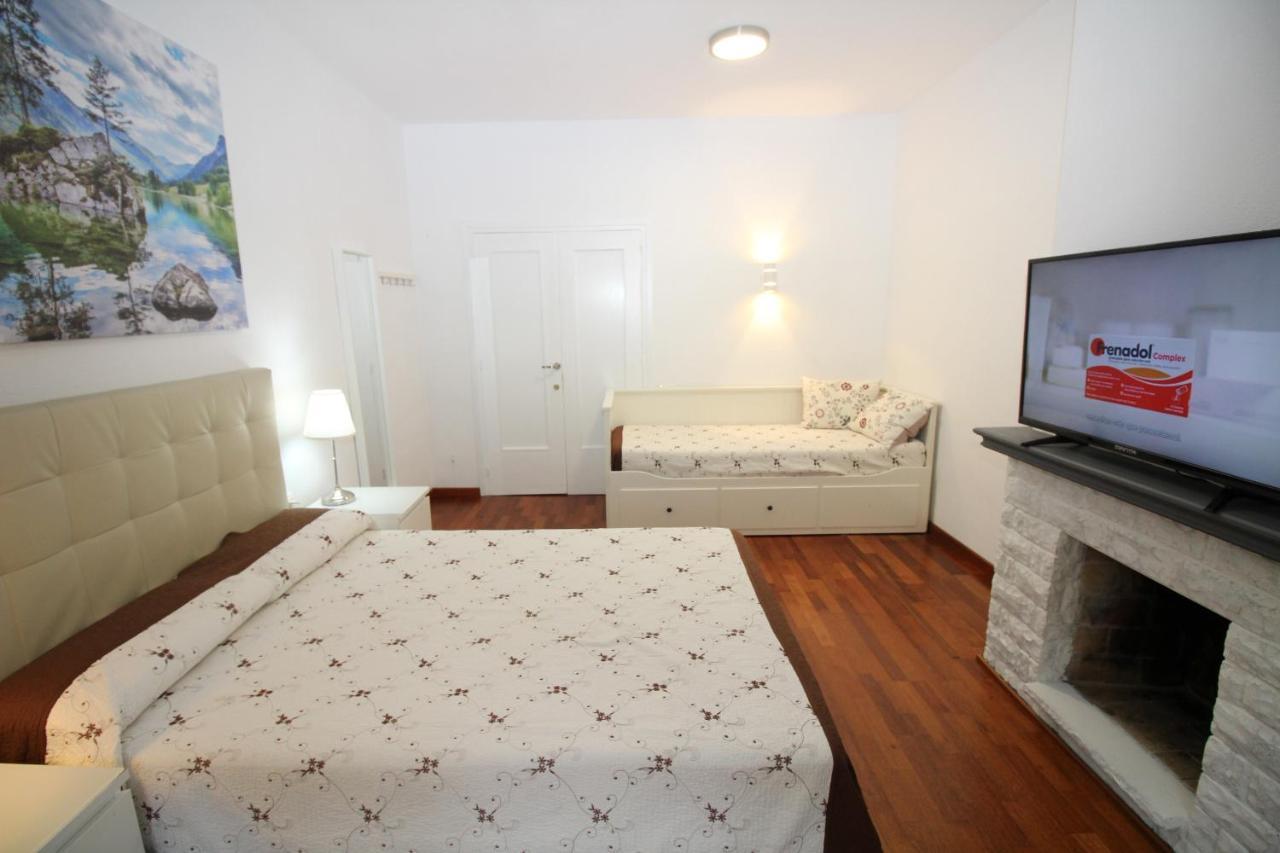Rooms Viladomat Barcelona Eksteriør bilde
